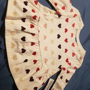 NWT Old Navy 0-3 Months long sleeve hearts shirt